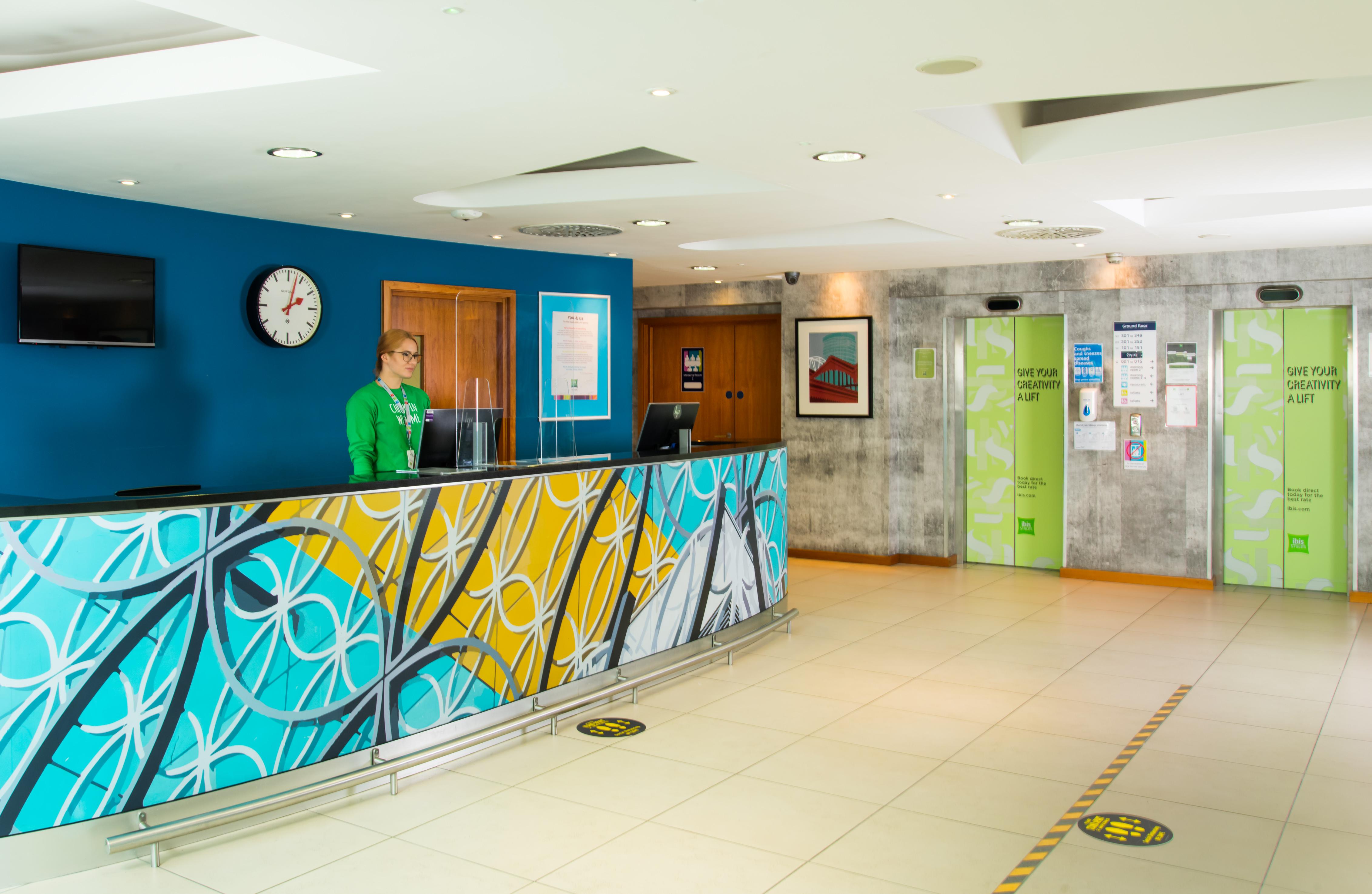 Ibis Styles Birmingham Nec & Airport Hotel Bickenhill Exterior photo